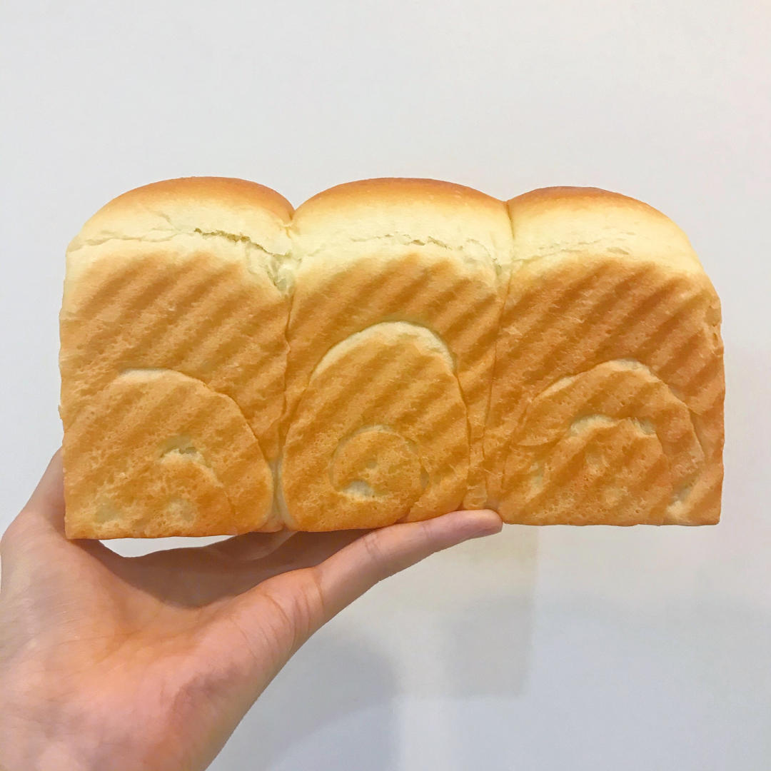 奶香纯粹的重料淡奶油吐司