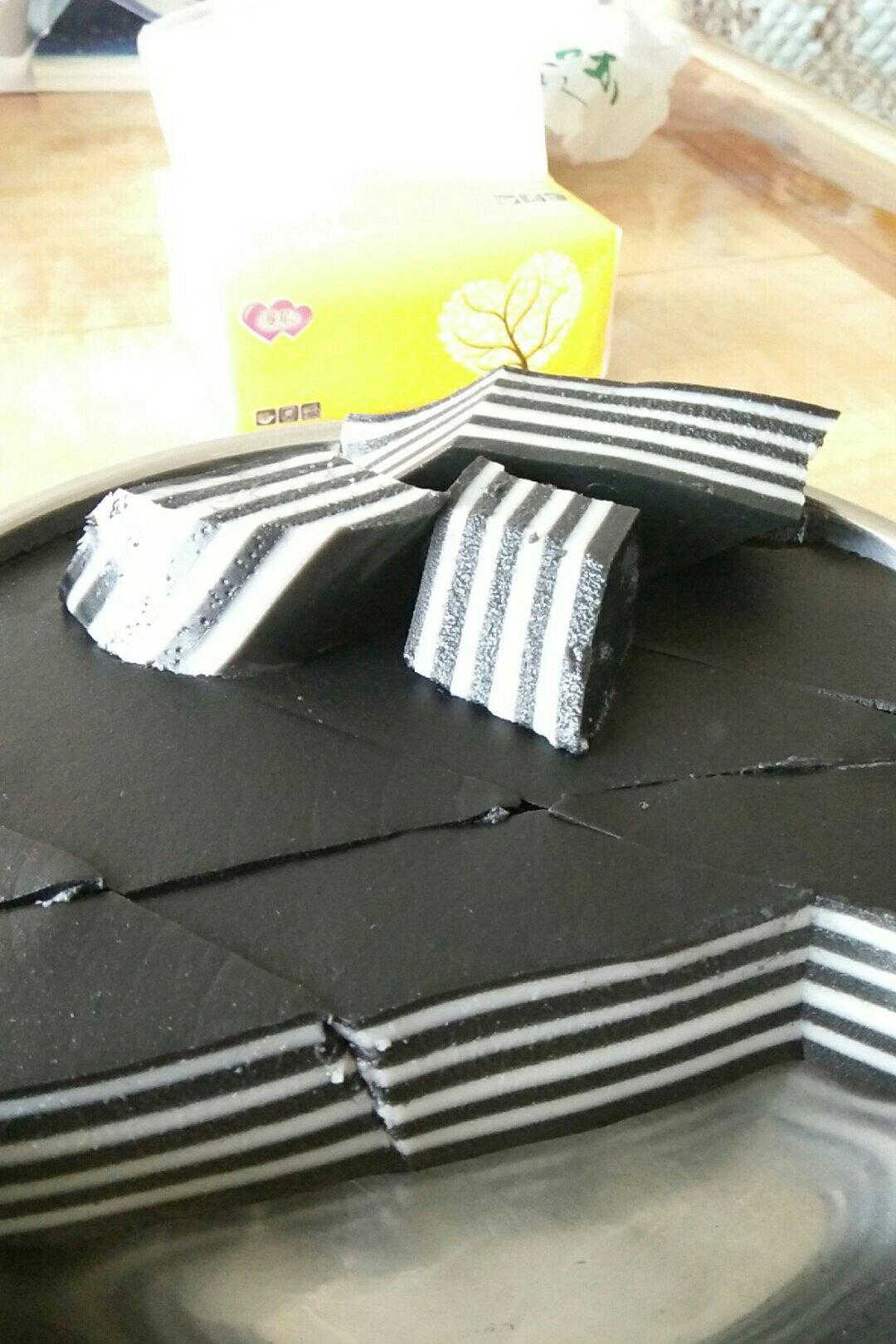 芝麻椰汁千层糕