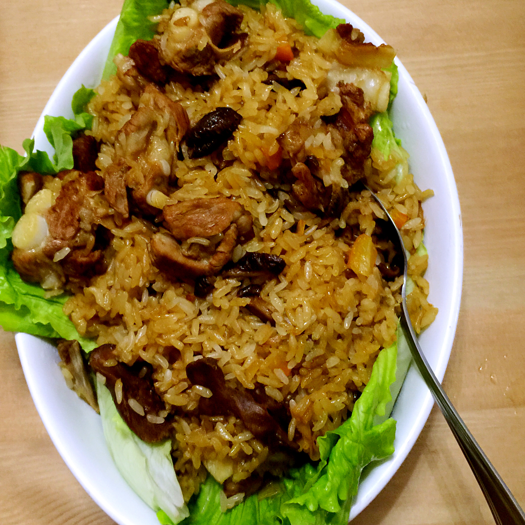 喷香排骨焖饭（爆好吃）