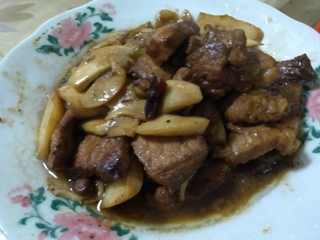 杏鲍菇炒肉片