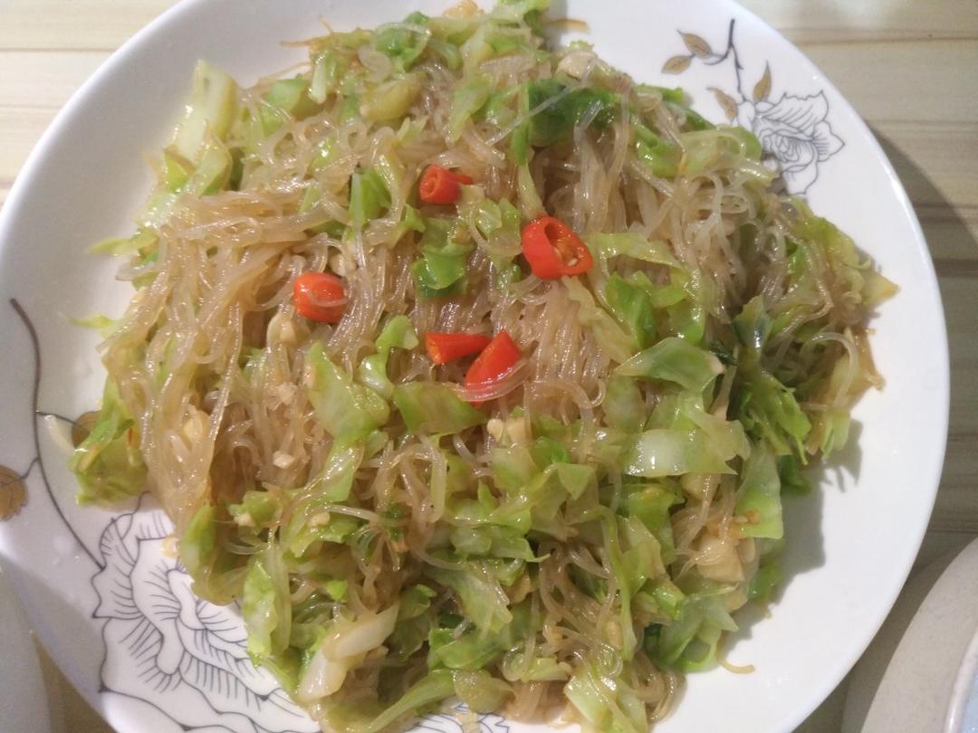 包菜炒粉丝