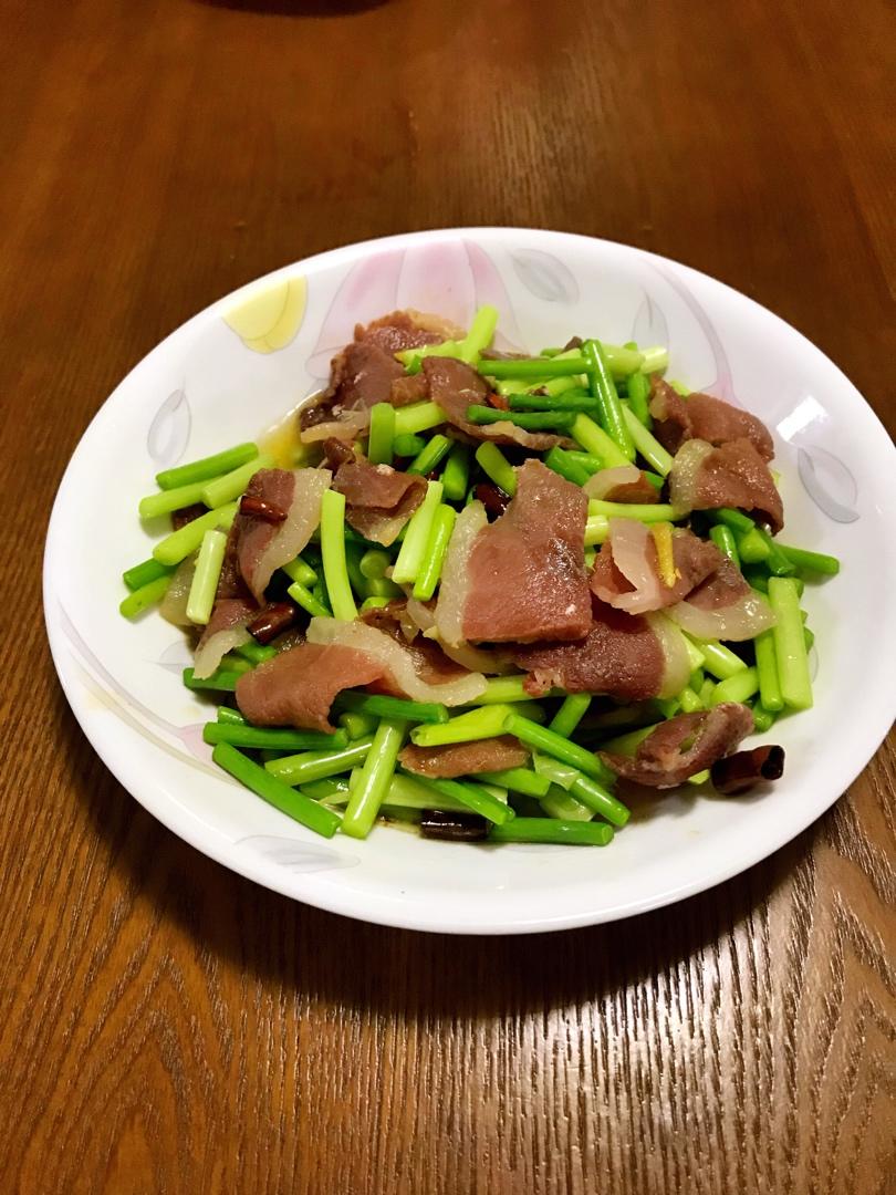 蒜苔炒火腿
