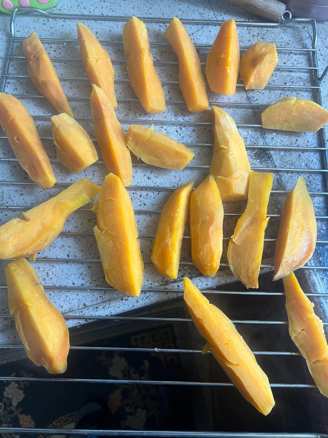 传统三蒸三晒「地瓜🍠干」软糯香甜有嚼劲儿！