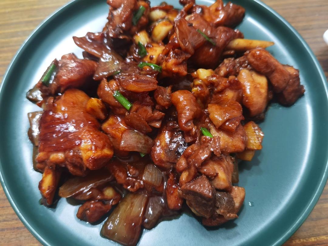 【葱油焖鸡】
