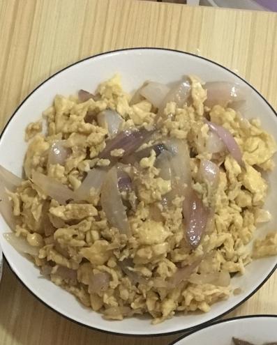 洋葱炒鸡蛋