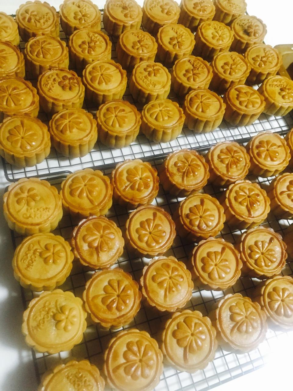 广式月饼——蛋黄莲蓉月饼