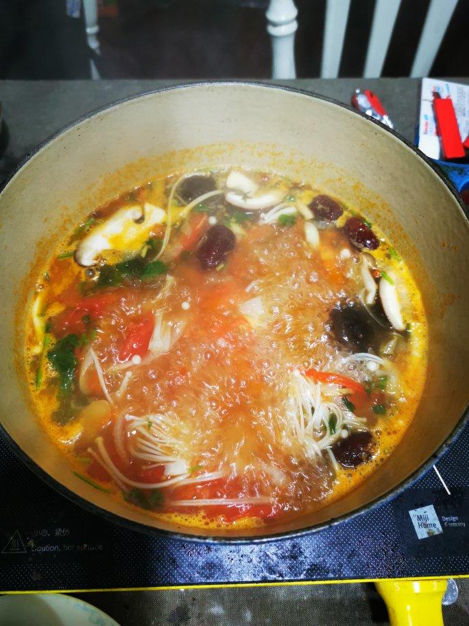 西红柿菌菇火锅汤底（原汁原味没有一点鸡精，不需要料包）健康生活每一天
