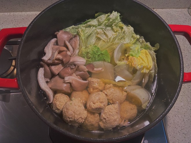 日式柚子胡椒鸡肉丸子锅的做法步骤图 Emma的料理实验室 下厨房 日式柚子胡椒鸡肉丸子锅的做法步骤图 Emma的料理实验室 下厨房