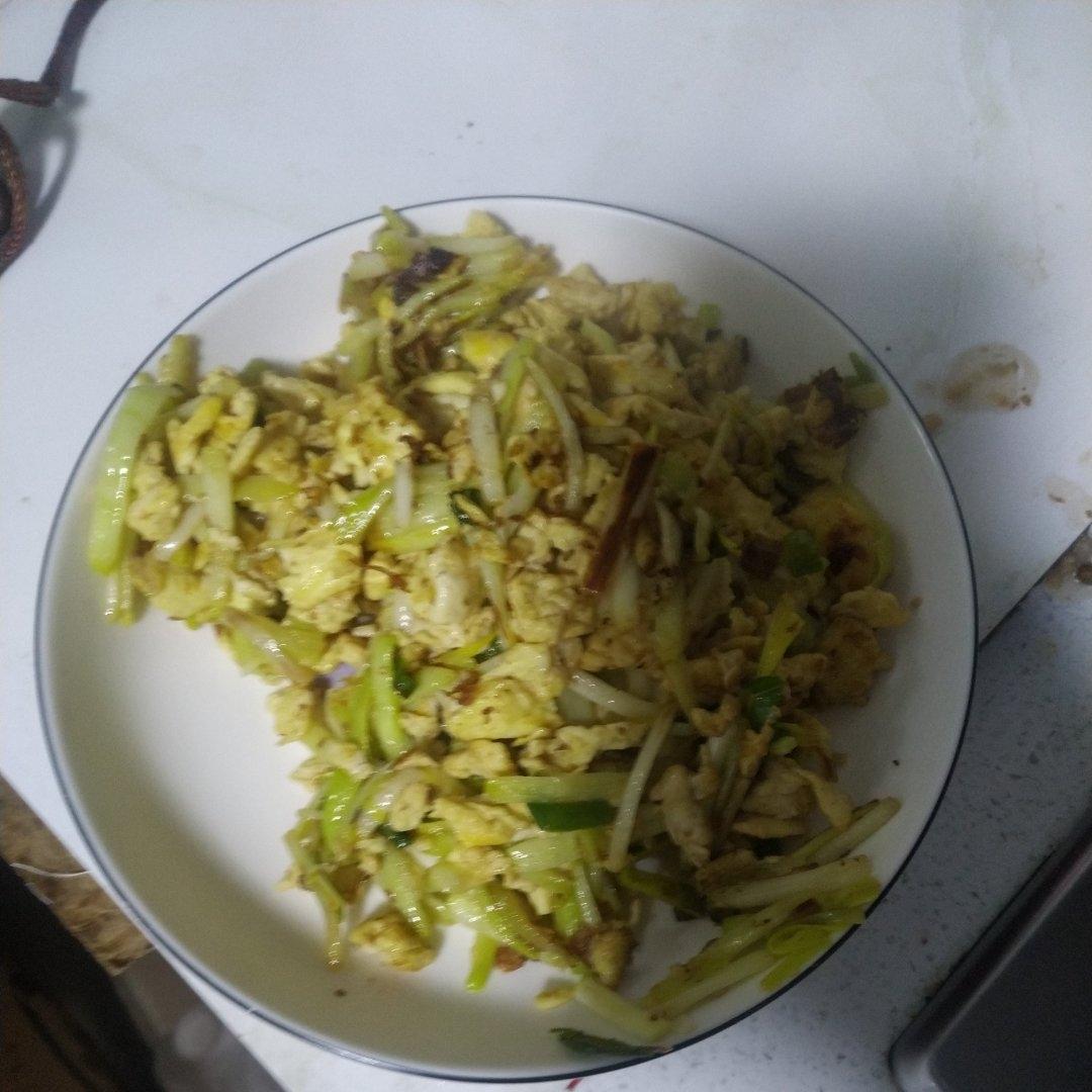蒜黄炒鸡蛋