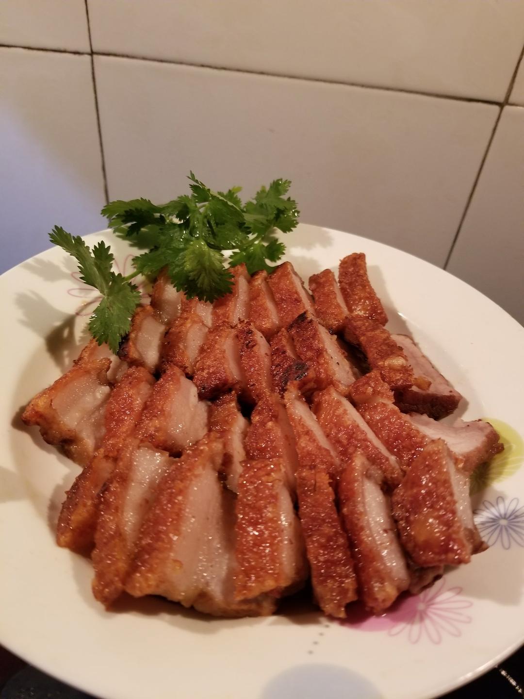 大向阳花啦做的香酥脆五花肉/脆皮肉