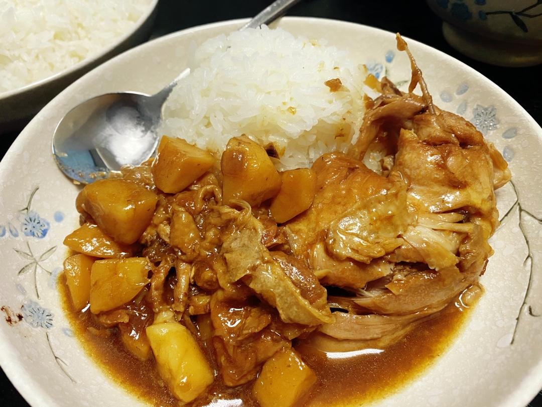 土豆焖鸡腿