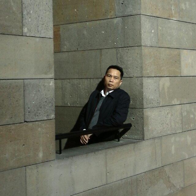 撑船的