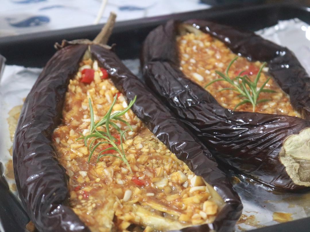 CC招牌菜销魂烤茄子，百吃不厌！