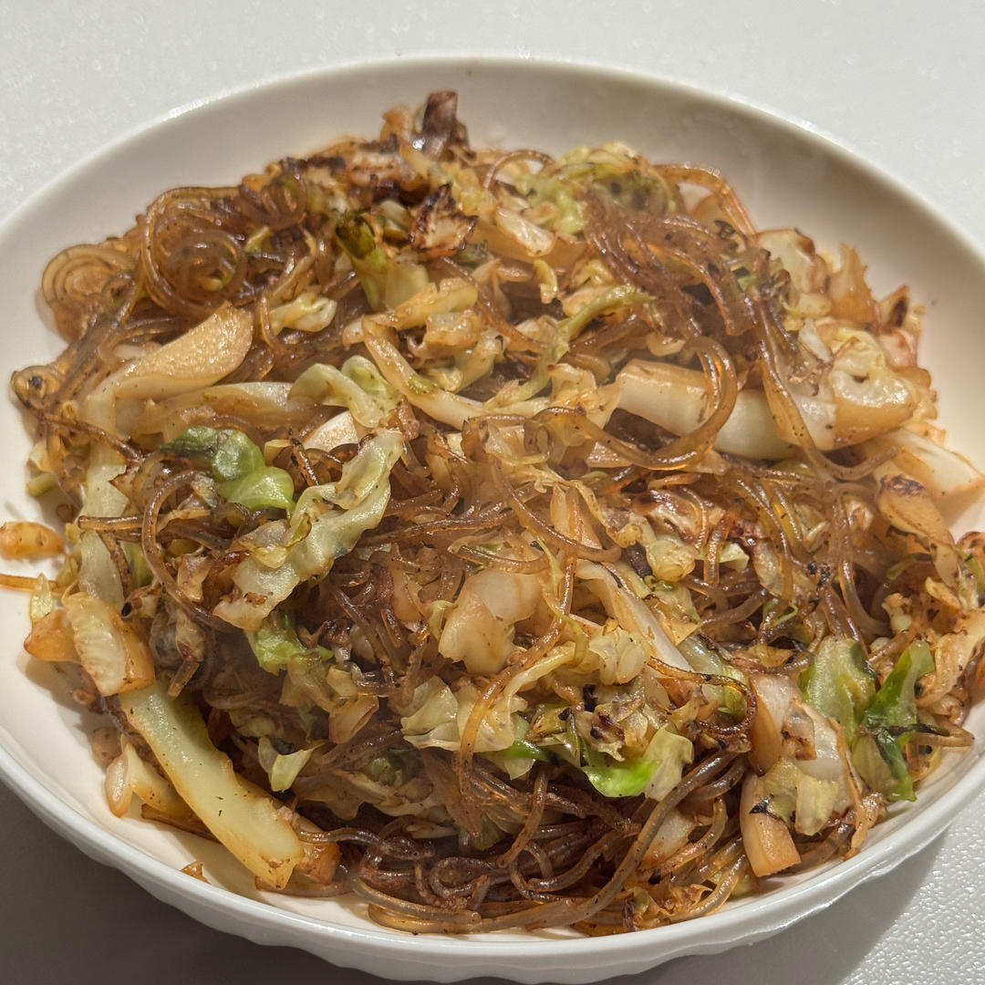 最近爱吃粉丝粉条～包菜炒粉丝