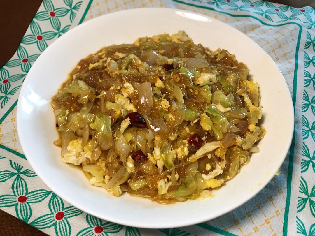 包菜粉丝炒鸡蛋