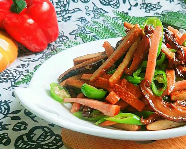 简单快手的家常下饭菜~家常小炒香干的做法