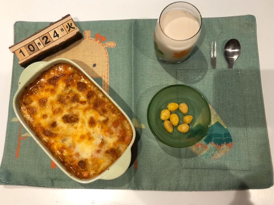 超快手超好吃的芝士焗饭（番茄虾球芝士焗饭）