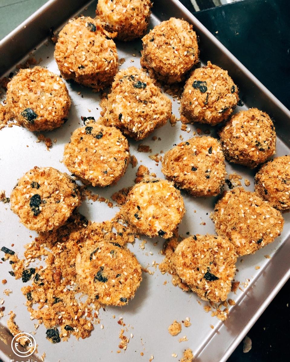 肉松小贝（小四卷）