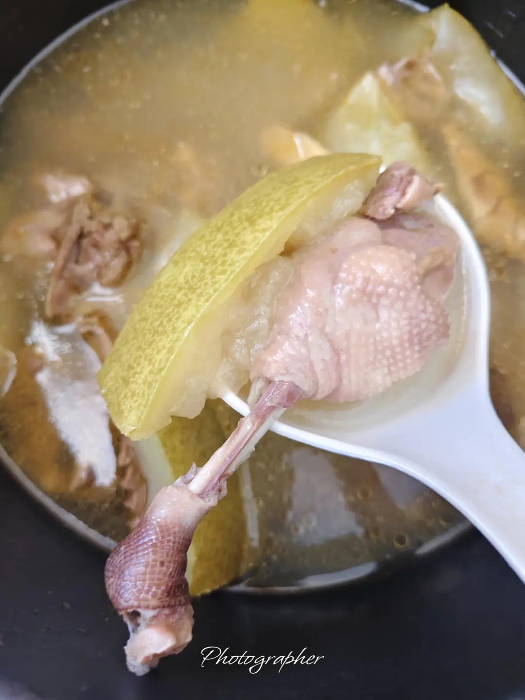 广东祛湿汤之二：          土茯苓扁豆薏仁汤