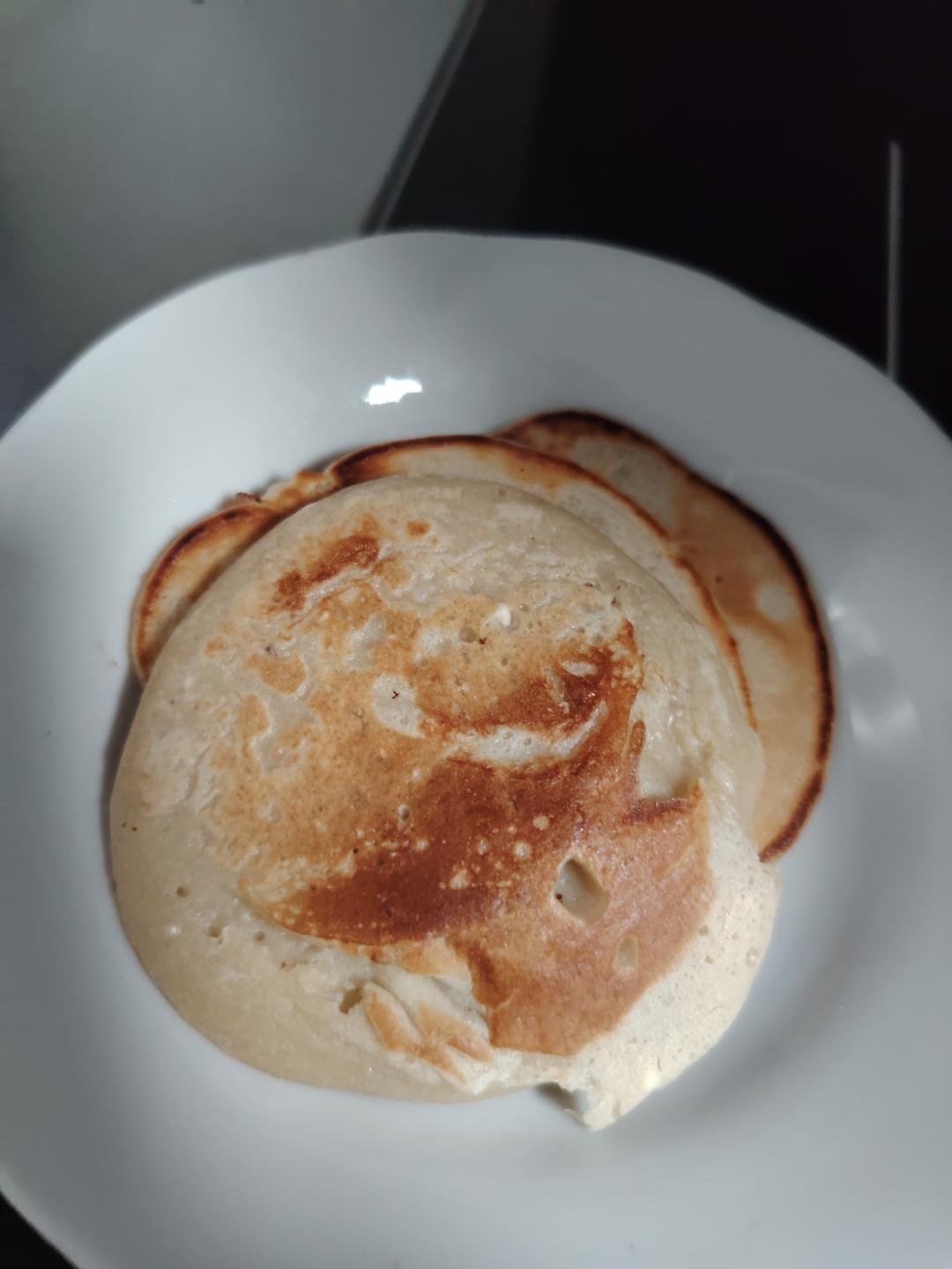 【减脂早餐】无油香蕉松饼（超简单）