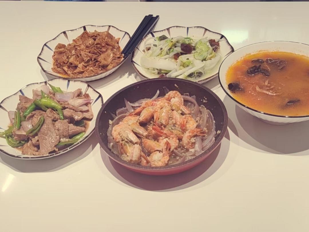家庭聚餐