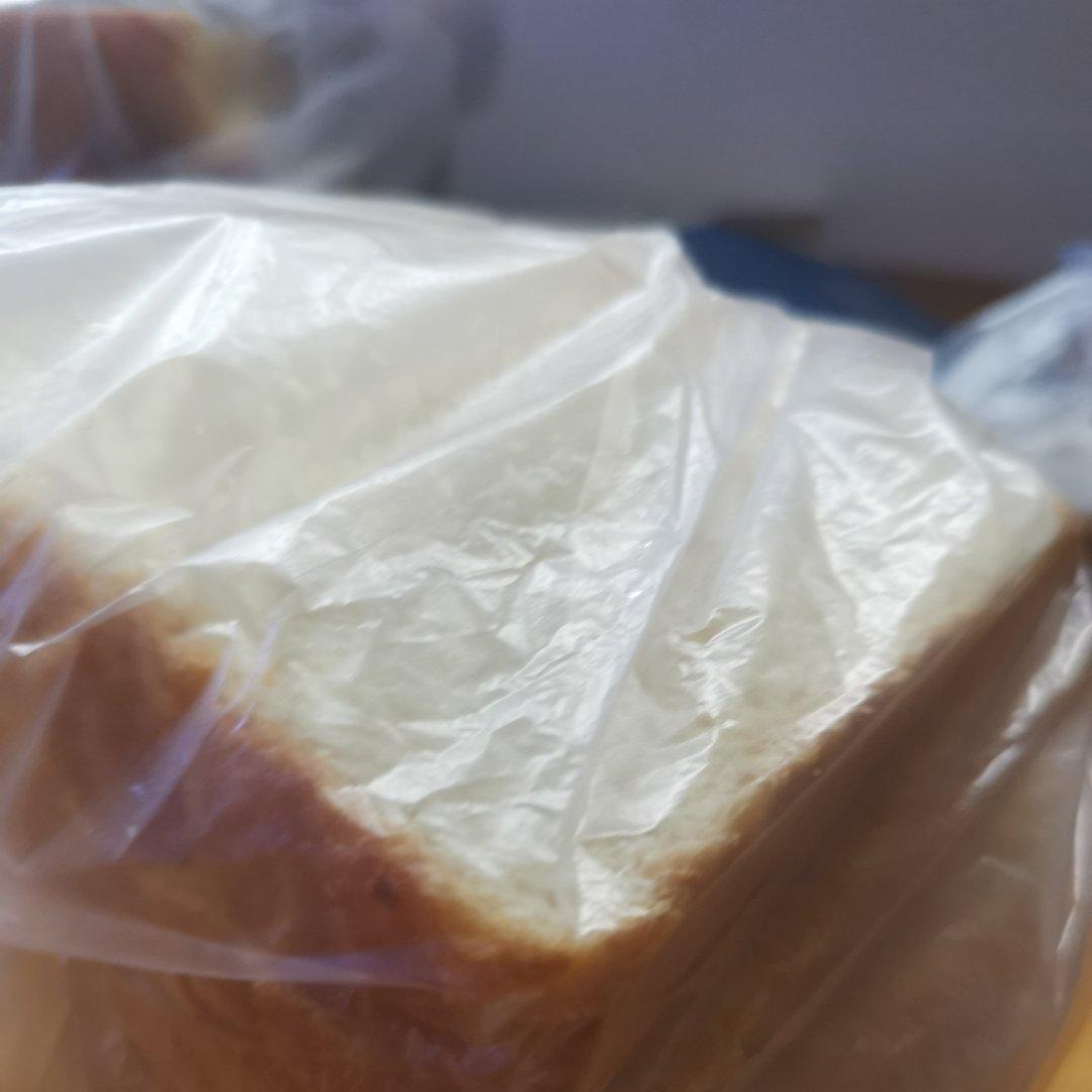 只需一次发酵的超软吐司（附面包机揉手套膜攻略）