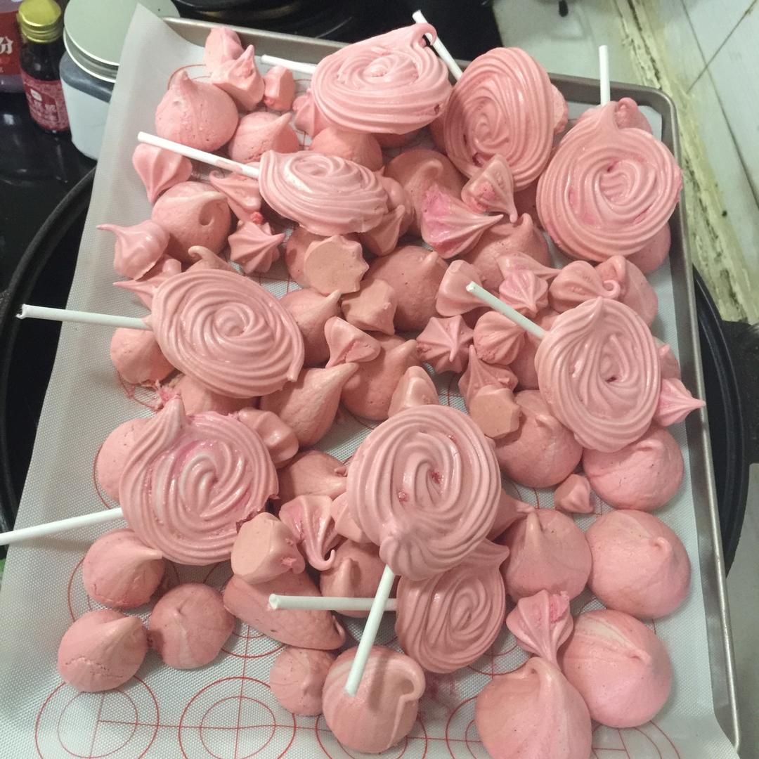 鱼头果果做的蛋白糖 棒棒糖