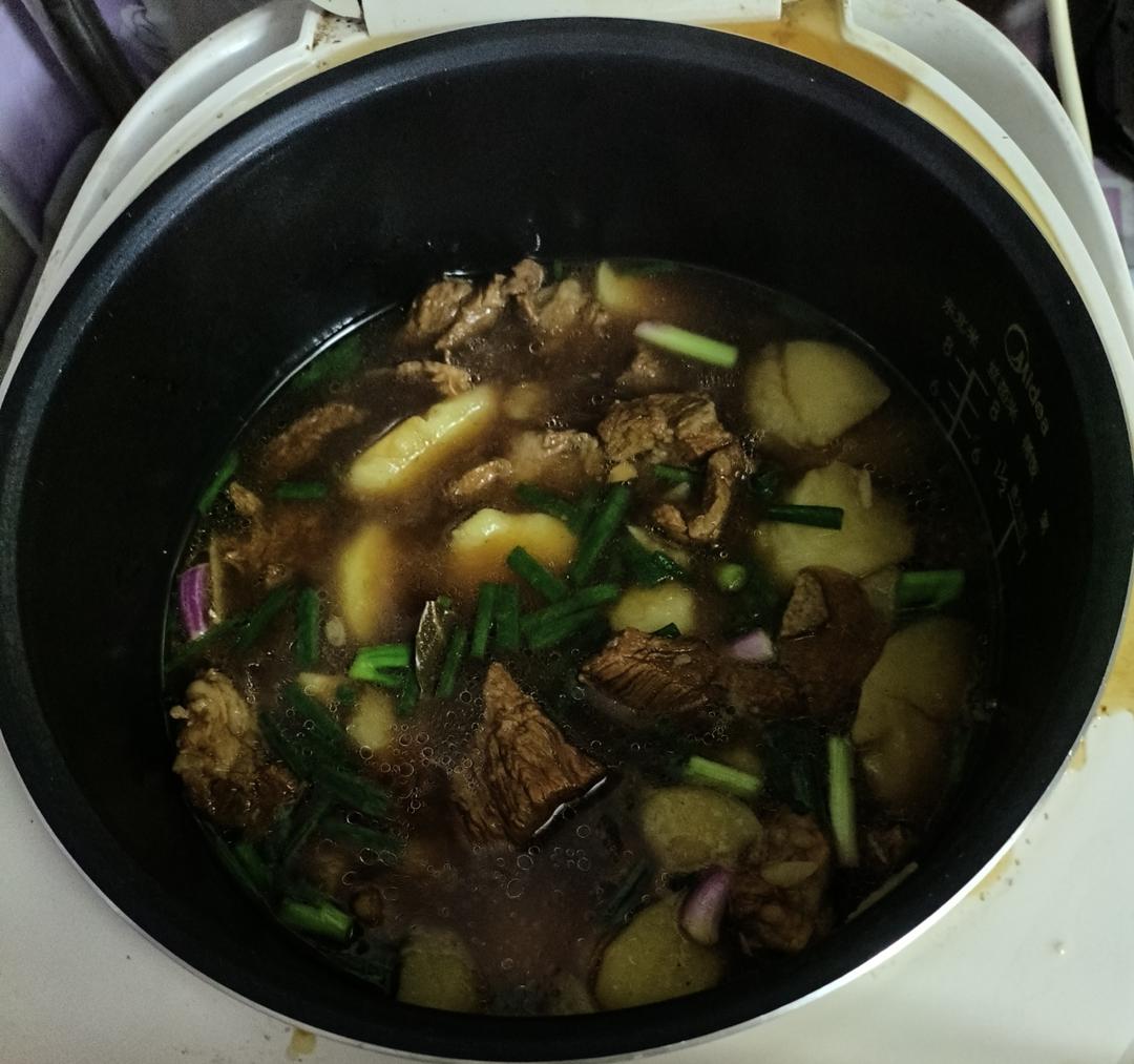 土豆焖鹿肉（电饭煲懒人版）
