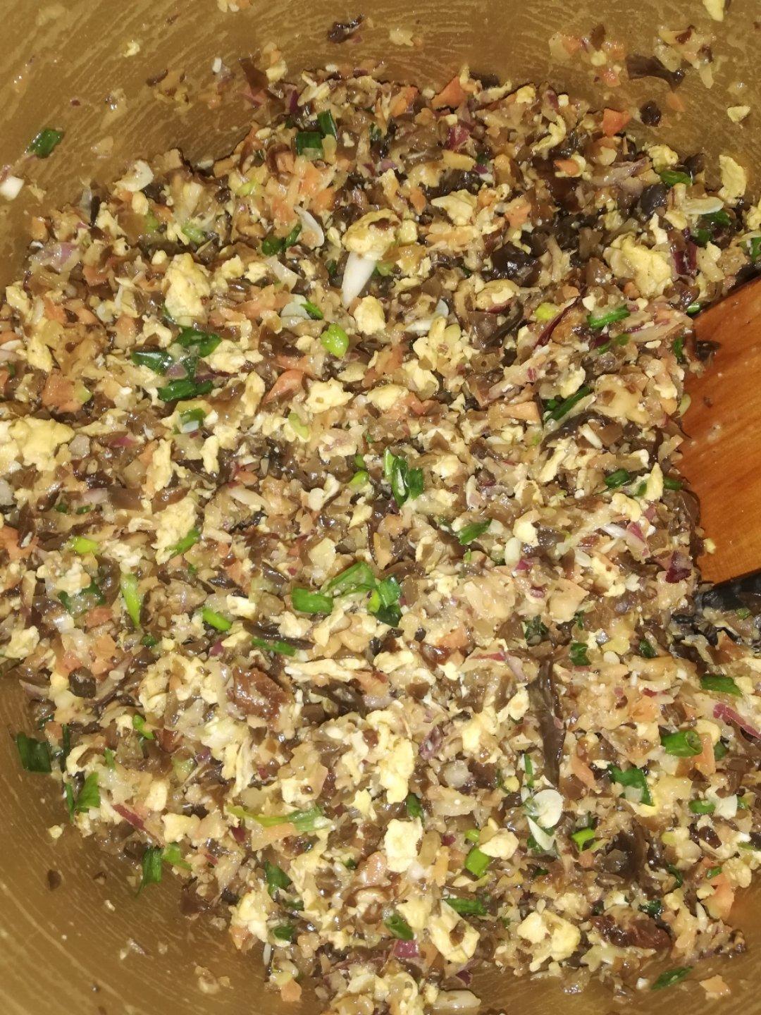 胡萝卜鸡蛋香菇木耳素馅饺子