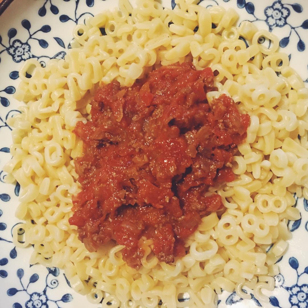 番茄肉酱意大利面