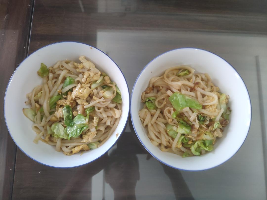 包菜粉丝炒鸡蛋