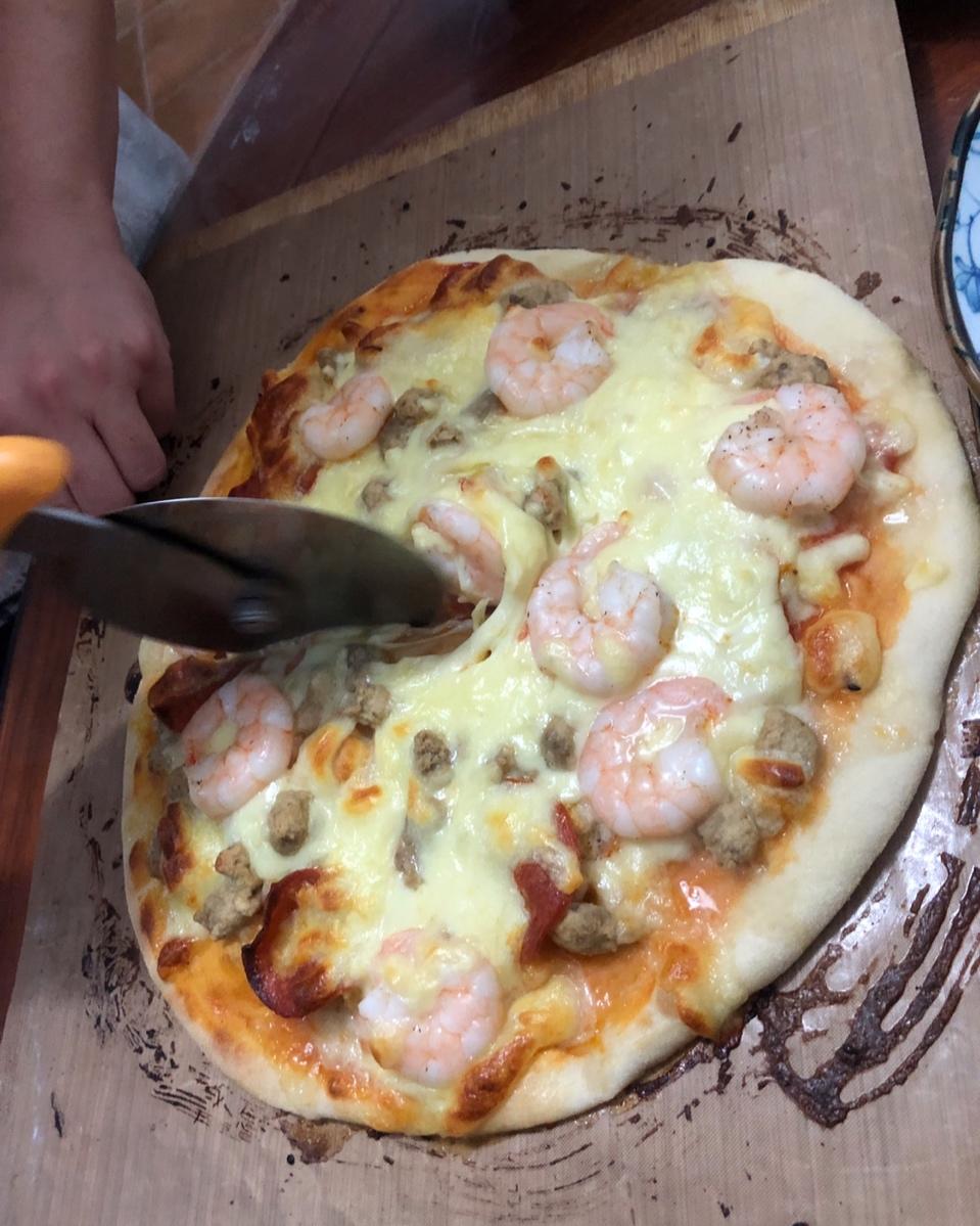 完美海鲜芝士披萨（附披萨酱、饼皮做法）