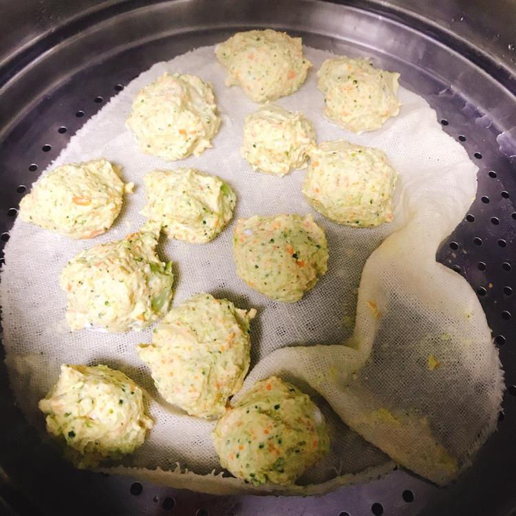 创意减脂餐：鸡胸肉丸子