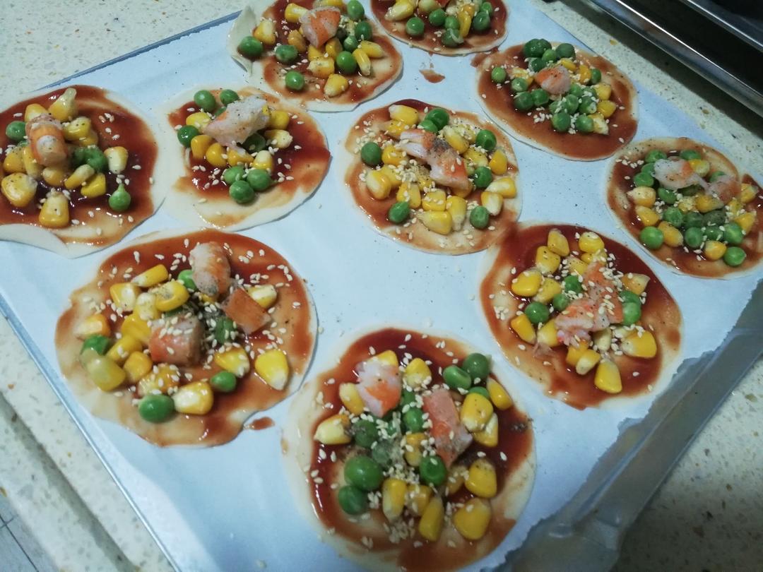 🍕绝对是人人都能成功的饺子皮披萨🍕的做法 步骤3