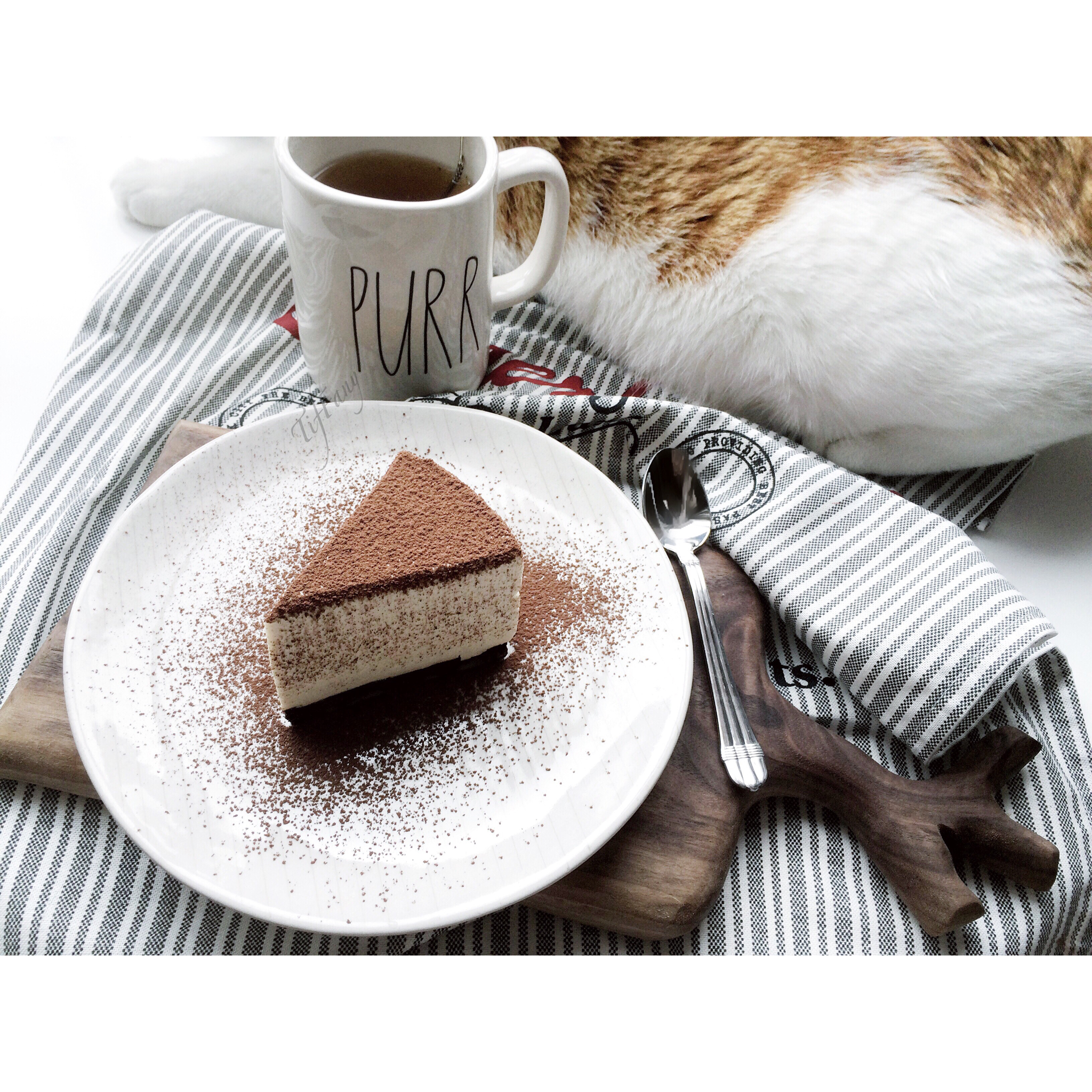 百利甜冻芝士蛋糕