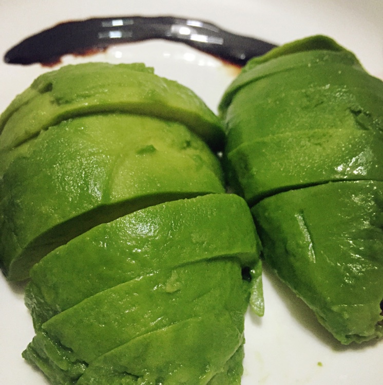 牛油果刺身