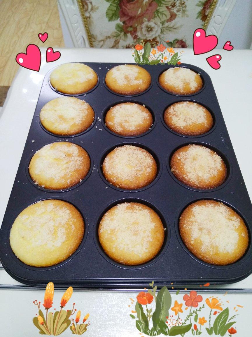 不会回缩的纸杯蛋糕--海氏烤箱定制