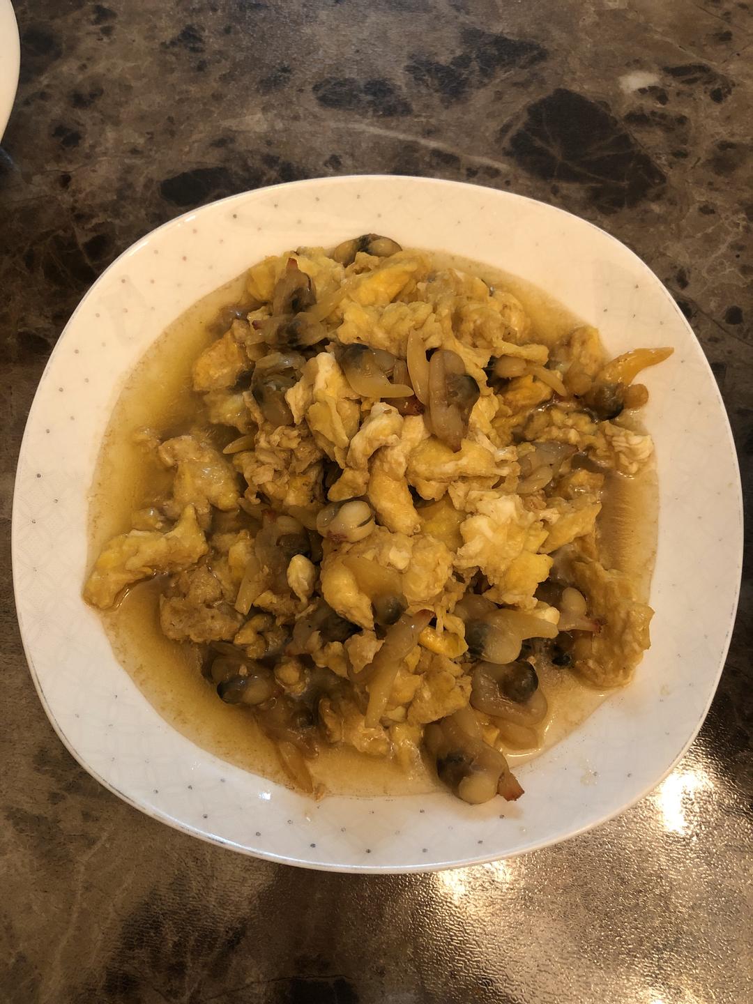 蚬子肉炒鸡蛋