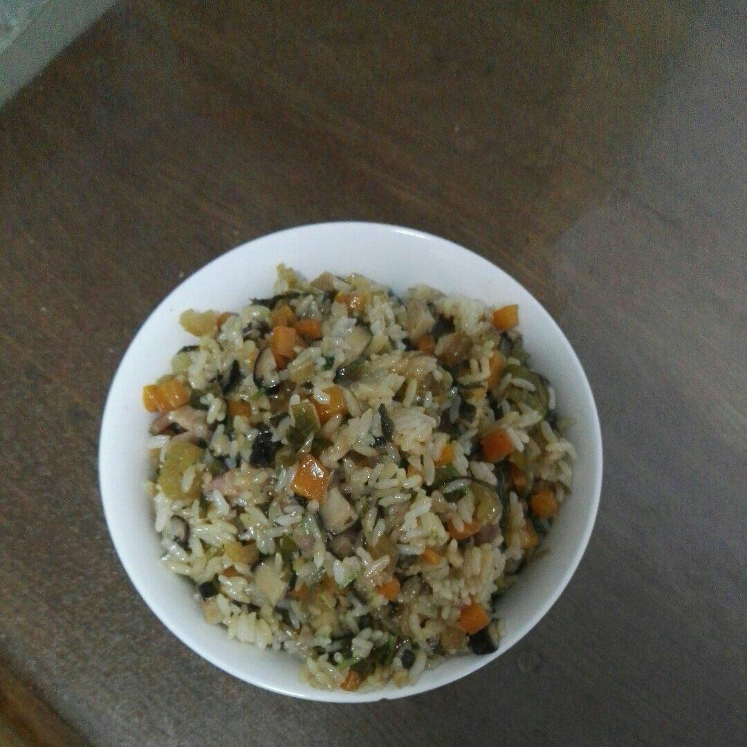 香菇腊肉饭