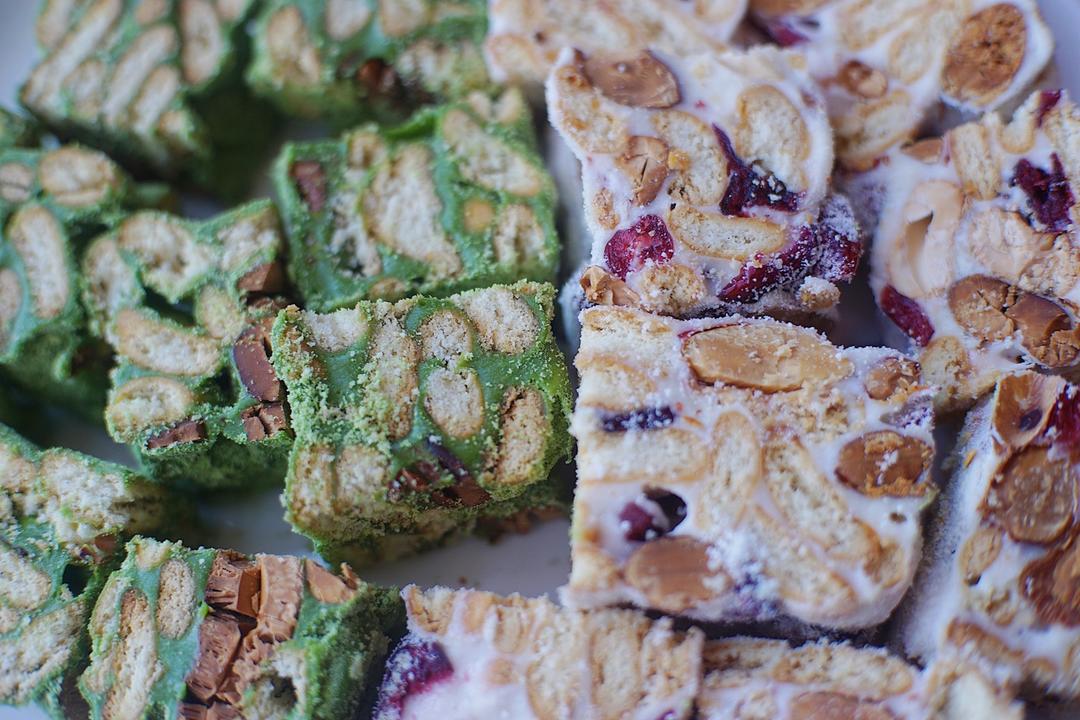 雪花酥（雪花饼，牛轧奶芙，奶酥）