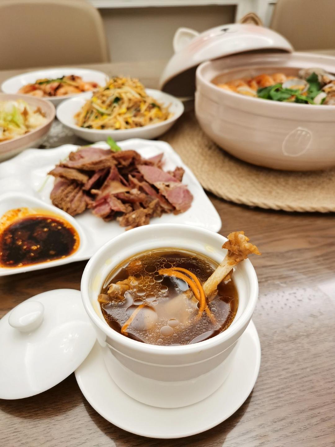 “不费脑”滋补鸭汤