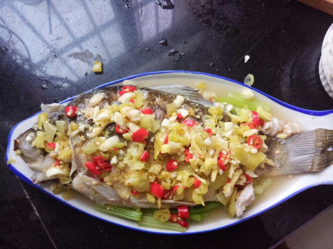 凉拌鲫鱼-最好吃的鲫鱼