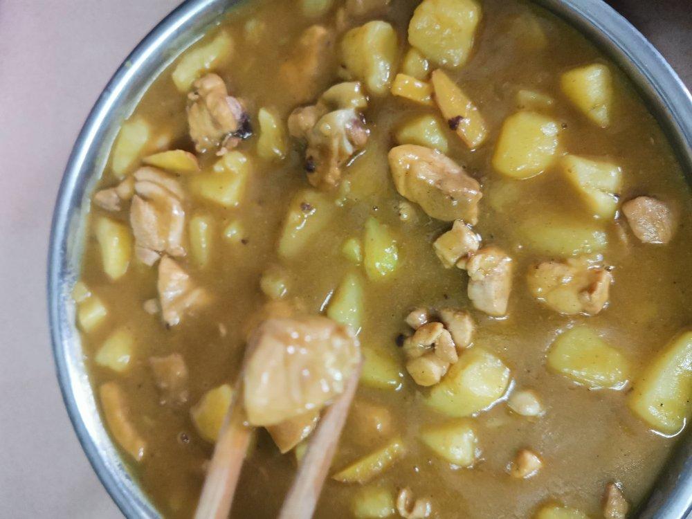 百梦多鸡肉咖喱饭