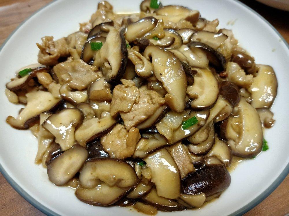 fashankechen做的香菇炒肉