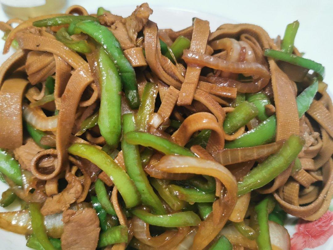 青椒豆腐丝炒肉