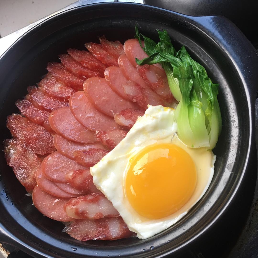 香肠煲仔饭