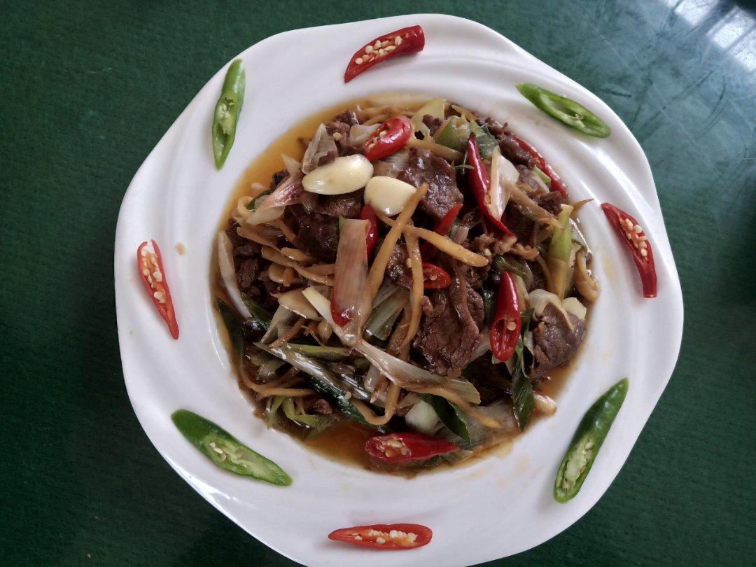洋葱炒羊肉
