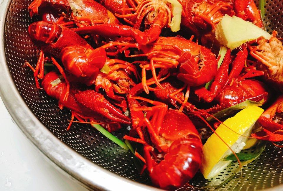 厨师长教你：“清蒸小龙虾”的创新做法，味道很赞，先收藏起来