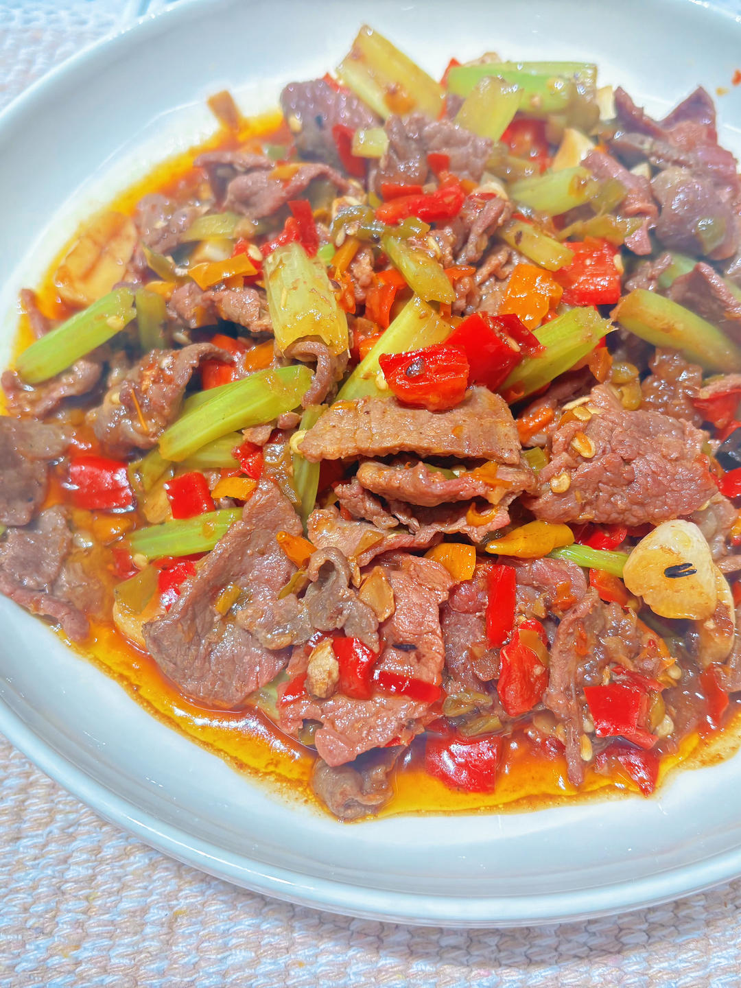 小炒黄牛肉，肉嫩味香！太好吃了简直是米饭杀手！