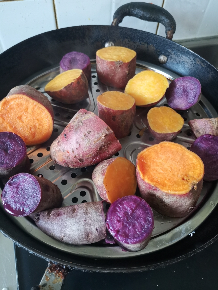 紫薯艾草青团的做法 步骤1